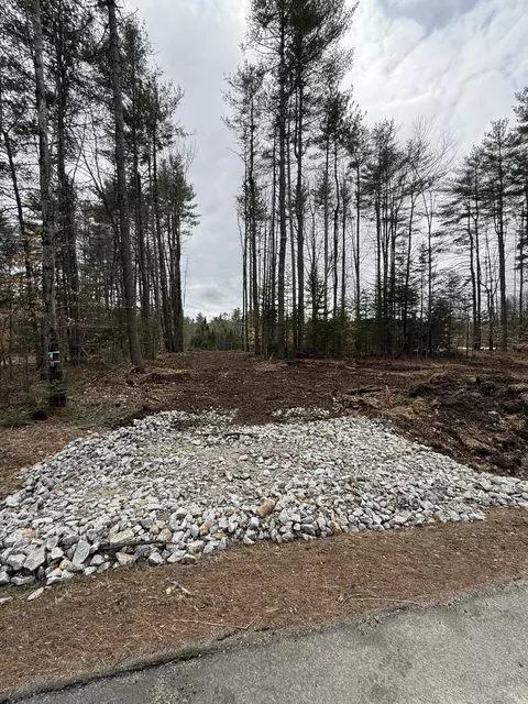 8 Turner St # -3, Buckfield, ME 04220