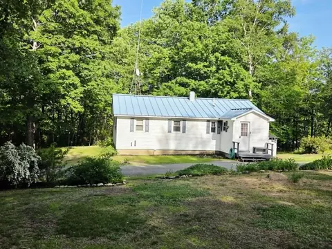 605 Tate Rd, Corinth, ME 04427