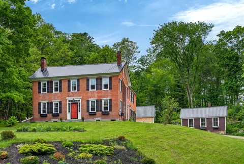 290 Leighton Rd, Augusta, ME 04330