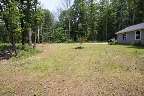 129 Elm St, Springvale, ME 04083 photo 26