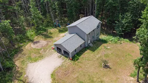 129 Elm St, Springvale, ME 04083 photo 2