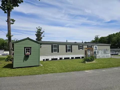 43 Punky Ln, Waterville, ME 04901