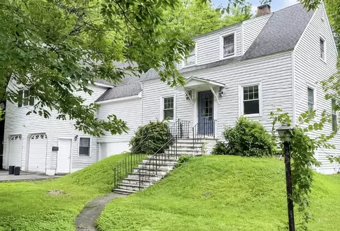 56 Gammon Ave, Auburn, ME 04210