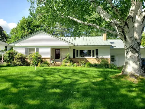 51 Mayflower Hill Dr, Waterville, ME 04901
