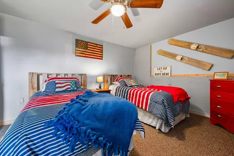 Bedroom - 24 Pine Grove Ln, Rangeley, ME 04970 photo 6 of 8