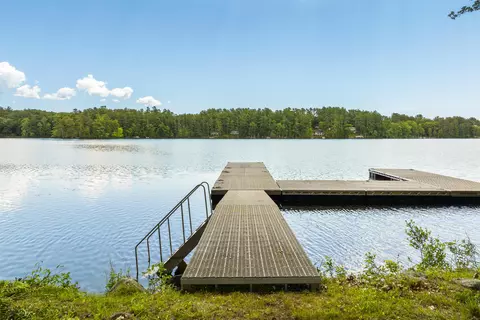 74 Lincoln Ln, Newcastle, ME 04553