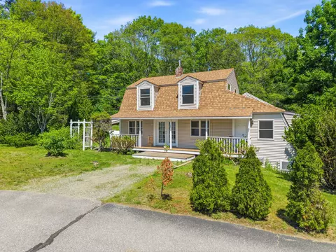 7 Cross Rd, Edgecomb, ME 04556