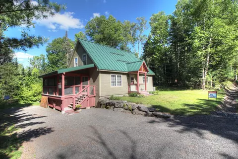 28 Bald Mountain Rd, Rangeley, ME 04970