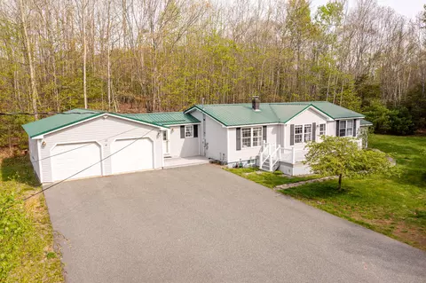 22 Castaway Dr, Orland, ME 04472