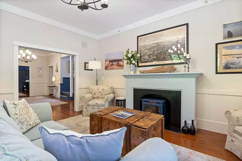 61 Fletcher St, Kennebunk, ME 04043