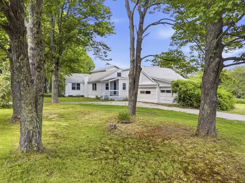 1597 Harpswell Neck Rd, Harpswell, ME 04079