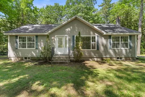 29 Watson Hill Rd, Limerick, ME 04048