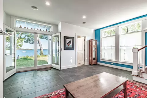 86 Maquoit Dr, Freeport, ME 04032 photo 11
