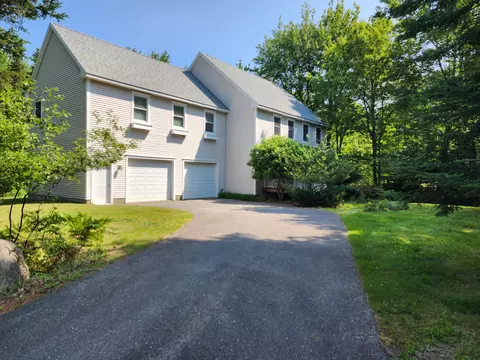 94 E Ridge Rd, Southwest Harbor, ME 04679