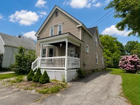 66 Harvard St, Auburn, ME 04210