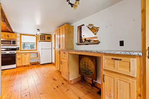Kitchen - 40 Albee Rd, Augusta, ME 04330 photo 2 of 4