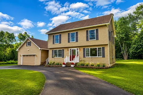 19 Sprucewood Dr, Eddington, ME 04428