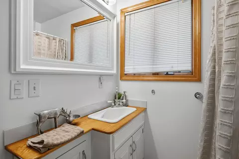 Bath - 175 Lynn Way, Rangeley, ME 04970 photo 3 of 3