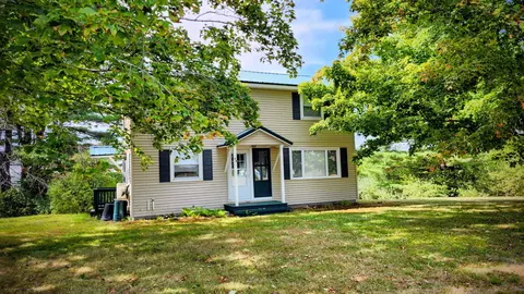 100 Goulds Ridge Rd, Greenbush, ME 04418