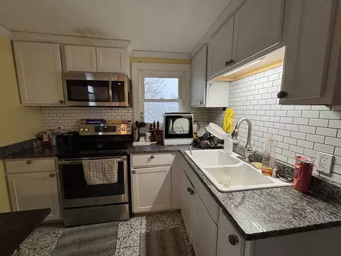 9 Roger St, Bangor, ME 04401