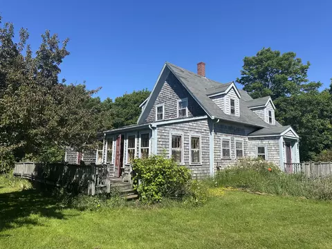 31 Shag Hollow Rd, Matinicus Isle, ME 04851