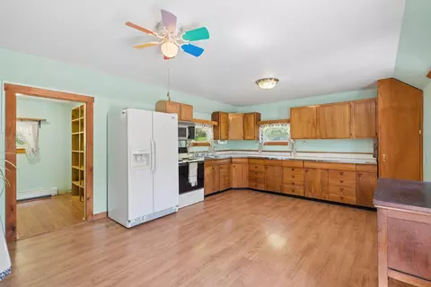 Kitchen - 63 Sebasco Rd, Phippsburg, ME 04562 photo 3 of 3