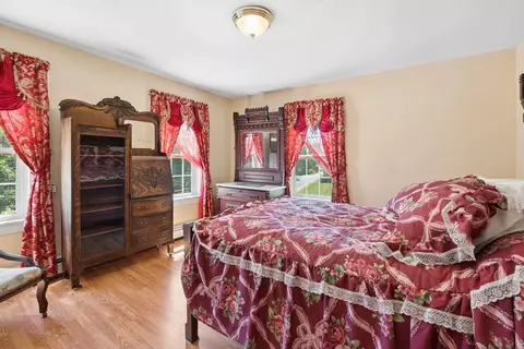 Bedroom - 63 Sebasco Rd, Phippsburg, ME 04562 photo 4 of 8