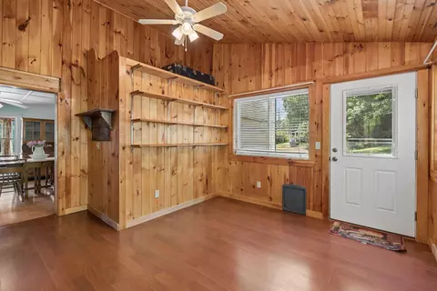 Entry Way - 63 Sebasco Rd, Phippsburg, ME 04562 photo 2 of 5