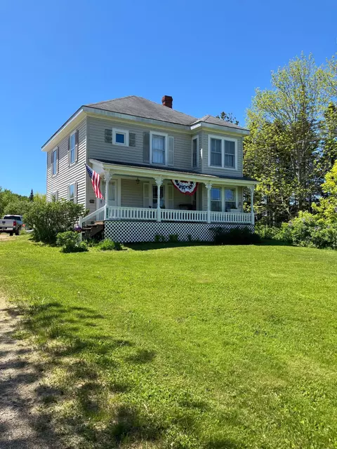 110 Us Rte #1, Robbinston, ME 04671