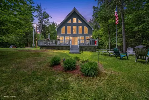 30 Beaver Bog Ln, Abbot, ME 04406