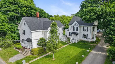 34-36 Pleasant St, Rockland, ME 04841