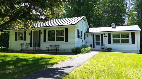 247 Perham St, Farmington, ME 04938