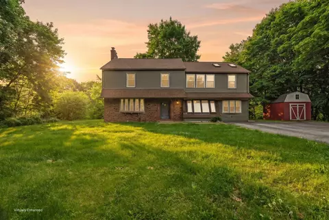39 Manning Ave, Lewiston, ME 04240