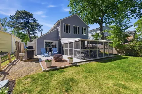 Exterior - 30 Seaview Ave, Ogunquit, ME 03907 photo 11 of 15