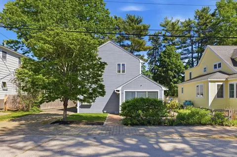 Exterior - 30 Seaview Ave, Ogunquit, ME 03907 photo 2 of 15