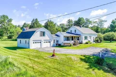 275 Newburgh Rd, Hermon, ME 04401