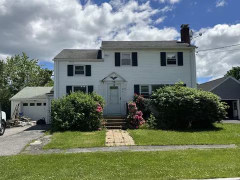 15 Craigie St, Portland, ME 04102