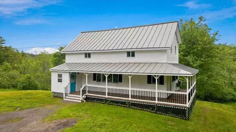 127 Dutton Rd, China, ME 04358