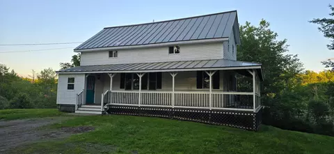 127 Dutton Rd, China, ME 04358