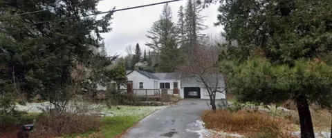 47 Babbidge Rd, Falmouth, ME 04105