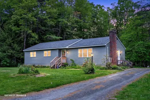 29 Smiley Ave, Winslow, ME 04901