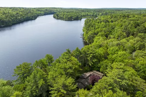 227 Quail Run Rd, Bristol, ME 04539