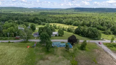 585 Waldoboro Rd, Washington, ME 04574