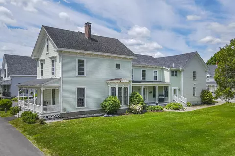 49 Talbot Ave, Rockland, ME 04841