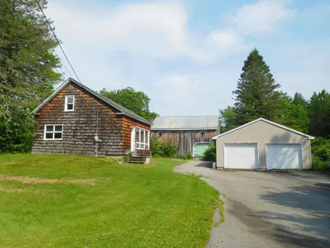 85 Sleeper Rd, Lewiston, ME 04240