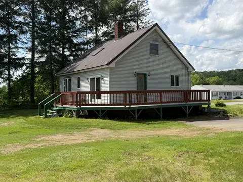 78 Elm St, Guilford, ME 04443