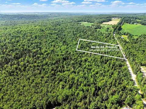 27 Marks Rd # -3, Albion, ME 04910