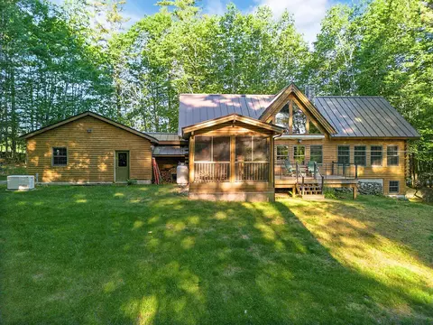 64 Parsons Rd, Norway, ME 04268