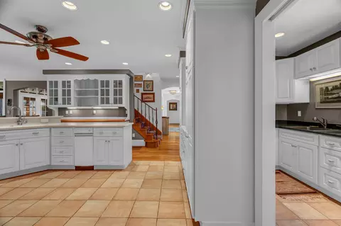 Entry Way - 3 Pond Rd, Wayne, ME 04284 photo 4 of 8