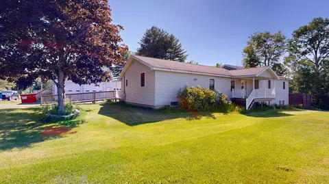 7 9 Land St, Skowhegan, ME 04976